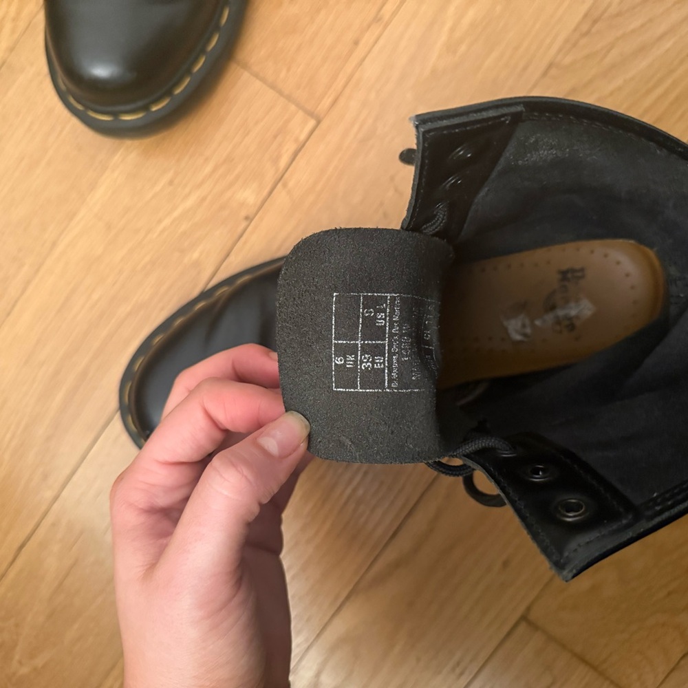 Black Leather Lace-Up Doc Martens - Picture 4 of 4
